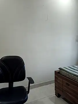 Cute-richa1 online show from March 2, 2026, 10:11 am