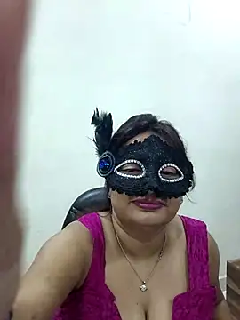 Cute-richa1 online show from March 14, 2026, 5:08 pm