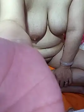 Snapshot of yang-aa chatting on February 26, 2026, 1:38 am yang-aa online show from February 26, 2026, 1:38 am