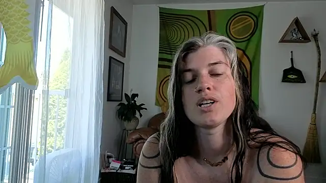 bruisedblossoms online show from July 8, 2026, 9:26 pm