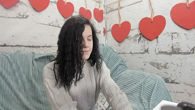 Lovely Audrey online show from November 30, 2025, 1:17 am