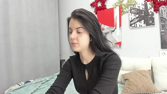 Lovely Audrey online show from December 21, 2025, 1:30 am