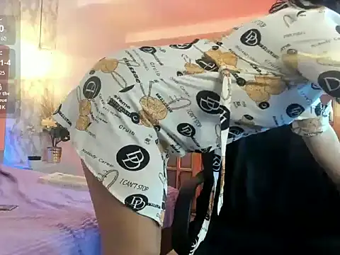 LILITH LIBELULA online show from December 19, 2025, 7:38 pm