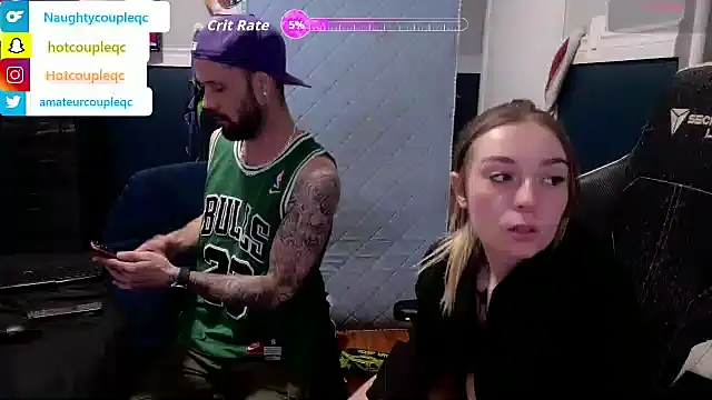 lovecoupleqc online show from April 27, 2026, 2:42 am