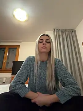 feliciafelon online show from February 13, 2026, 8:53 pm