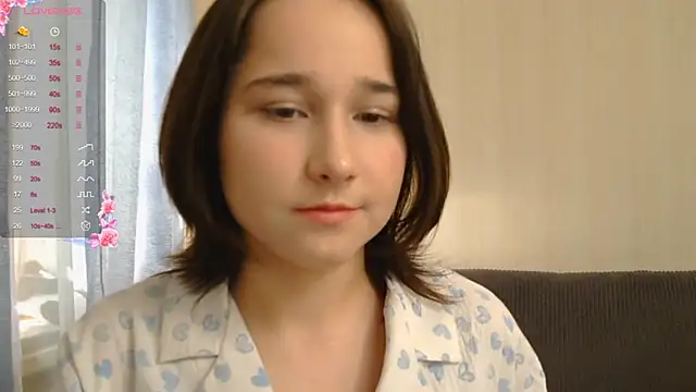 Snapshot of TianaMeiser chatting on February 14, 2026, 11:32 am TianaMeiser online show from February 14, 2026, 11:32 am