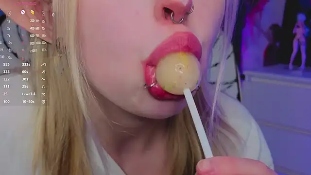 Snapshot of ElvenQueen chatting on November 30, 2025, 4:08 pm ElvenQueen online show from November 30, 2025, 4:08 pm