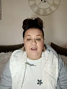 Nova-WiseX online show from December 1, 2025, 1:56 pm