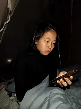 Cat-meow online show from November 19, 2025, 9:37 pm