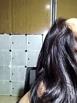 Cat-meow online show from April 16, 2026, 10:45 pm