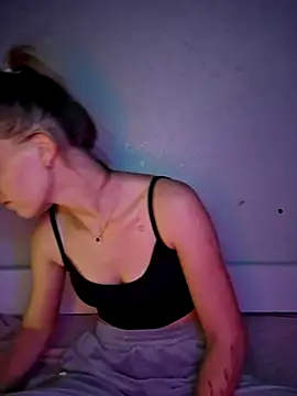 carolinakis  online show from February 22, 2026, 8:21 pm