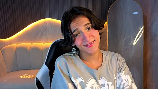 Snapshot of zoe_tp chatting on December 16, 2025, 7:51 pm zoe tp online show from December 16, 2025, 7:51 pm