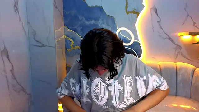 Snapshot of zoe_tp chatting on December 20, 2025, 12:52 pm zoe tp online show from December 20, 2025, 12:52 pm