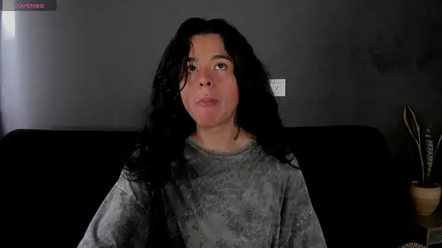 Angel-umbra online show from November 28, 2025, 7:47 pm