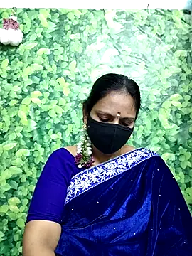 Queen-Neha online show from December 20, 2025, 6:44 pm