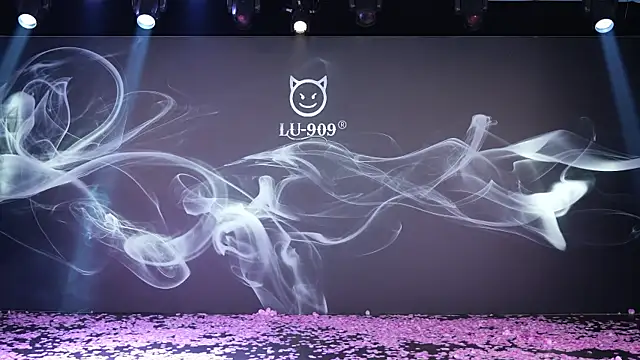 LU-909 online show from December 2, 2025, 8:05 am