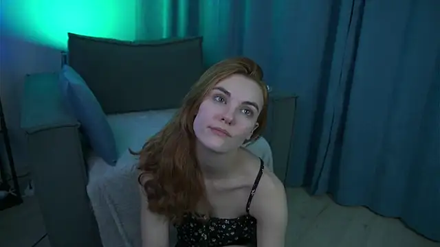 Snapshot of foxy_cute4you chatting on February 8, 2026, 8:28 pm foxy cute4you online show from February 8, 2026, 8:28 pm