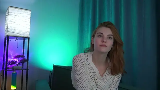 Snapshot of foxy_cute4you chatting on February 10, 2026, 8:41 pm foxy cute4you online show from February 10, 2026, 8:41 pm