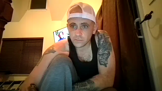 Snapshot of HungDave420 chatting on November 18, 2025, 8:06 am HungDave420 online show from November 18, 2025, 8:06 am