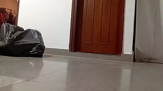 algmoon online show from December 3, 2025, 1:06 am