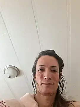 MaitressePomme3 online show from December 22, 2025, 5:46 pm