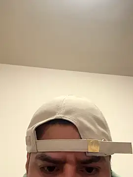 Pelotas2000 online show from November 21, 2025, 4:22 am