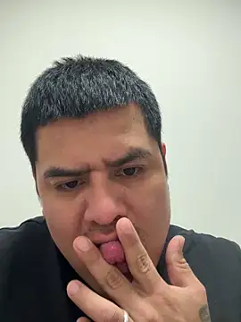 Pelotas2000 online show from November 30, 2025, 5:52 am