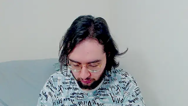 eren jaeger2000 online show from January 17, 2026, 2:04 am