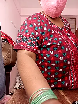 CUTE-LOVE-SWEETS online show from February 24, 2026, 4:13 am