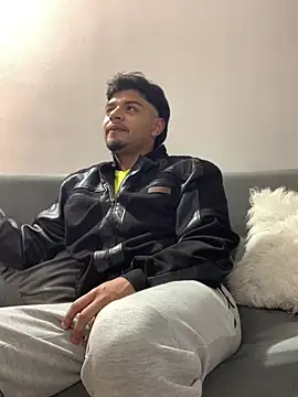 Snapshot of VioleeSaenz chatting on February 22, 2026, 6:49 am VioleeSaenz online show from February 22, 2026, 6:49 am