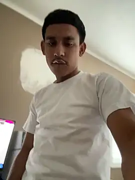 Snapshot of jay7inchs chatting on November 17, 2025, 10:36 pm jay7inchs online show from November 17, 2025, 10:36 pm