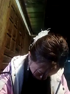 Snapshot of yu-zhen chatting on November 18, 2025, 3:10 am yu-zhen online show from November 18, 2025, 3:10 am