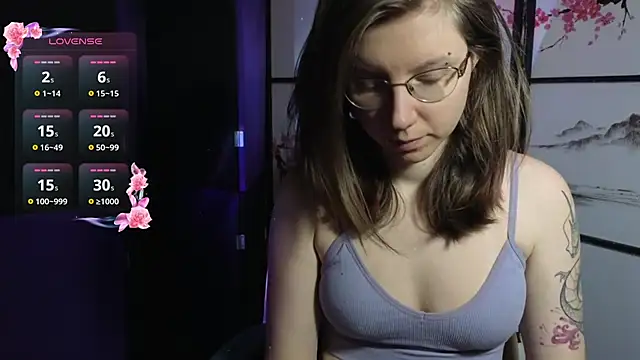 scarlettsrose online show from April 2, 2026, 3:19 pm