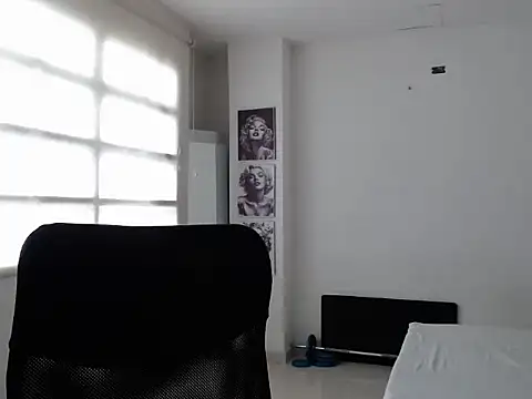 Annie Cervantez online show from January 13, 2026, 3:27 pm