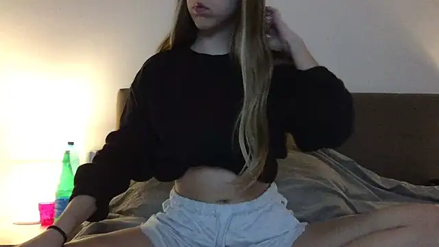 Martimartinaxx online show from May 12, 2026, 8:48 pm