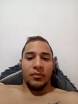 Deivi2123 online show from November 17, 2025, 8:13 pm