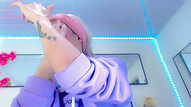 Karla hot777 online show from April 25, 2026, 1:41 pm