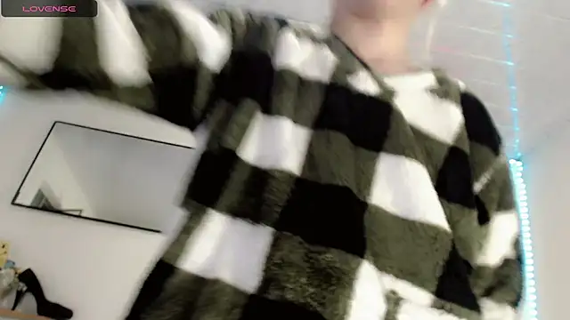 Karla hot777 online show from April 22, 2026, 12:45 pm