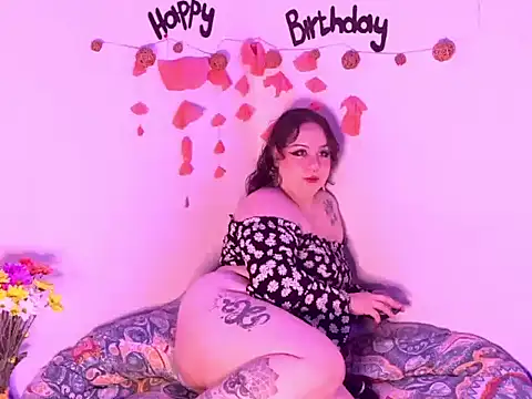 Snapshot of kathleenCosmicVice chatting on June 20, 2026, 1:43 am kathleenCosmicVice online show from June 20, 2026, 1:43 am