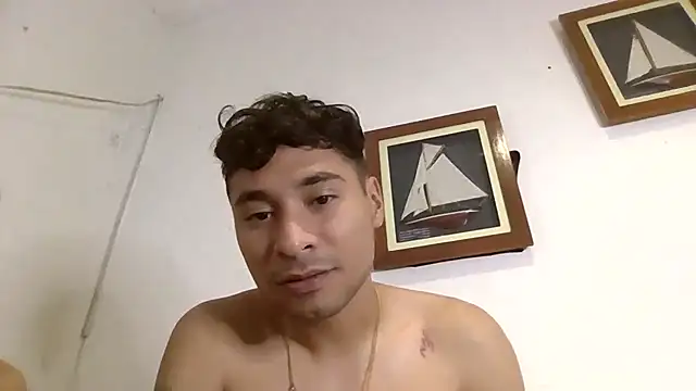 Snapshot of miguelgomher chatting on December 14, 2025, 10:26 pm miguelgomher online show from December 14, 2025, 10:26 pm