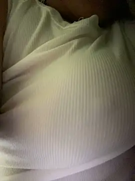 Snapshot of Sunset-yll chatting on November 23, 2025, 4:17 pm Sunset-yll online show from November 23, 2025, 4:17 pm