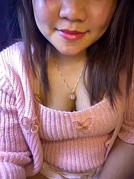 Snapshot of Sunset-yll chatting on February 13, 2026, 3:23 pm Sunset-yll online show from February 13, 2026, 3:23 pm