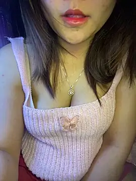 Snapshot of Sunset-yll chatting on February 15, 2026, 5:34 pm Sunset-yll online show from February 15, 2026, 5:34 pm