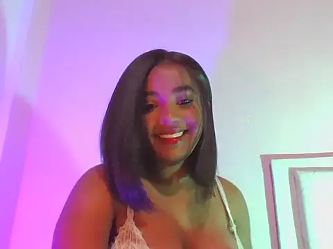 Behla Rouseh3  online show from December 3, 2025, 10:09 pm