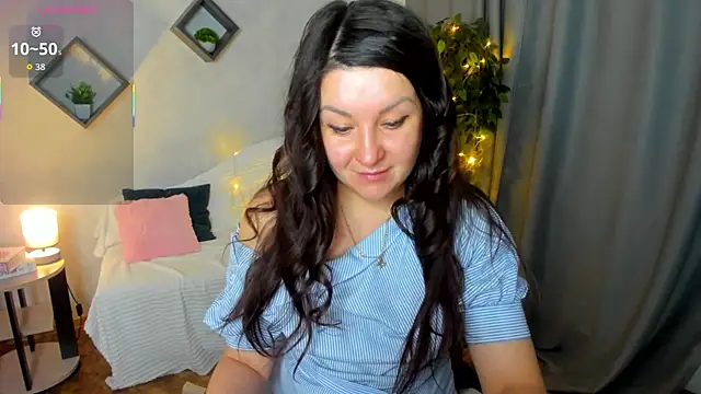 still  her online show from December 18, 2025, 1:33 am