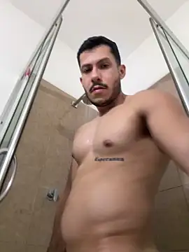 Snapshot of DARG_17 chatting on February 5, 2026, 10:22 am DARG 17 online show from February 5, 2026, 10:22 am