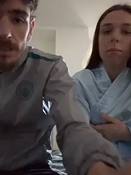 DuoDesir1 online show from December 16, 2025, 1:04 pm