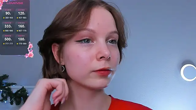 Snapshot of UmbraVelour chatting on December 16, 2025, 3:05 pm UmbraVelour online show from December 16, 2025, 3:05 pm