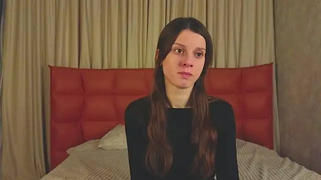 VelvetNyxen online show from December 4, 2025, 2:16 pm