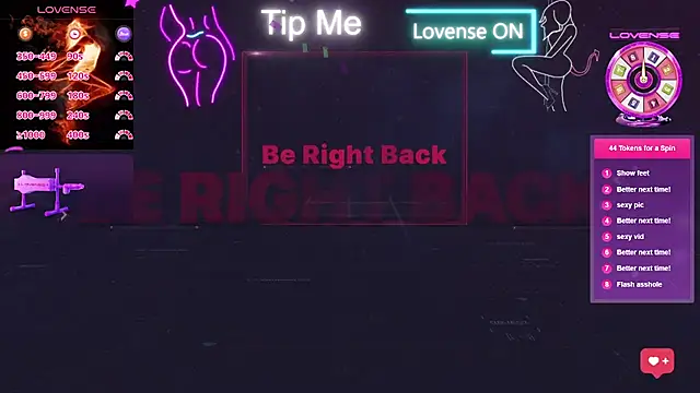 Snapshot of LaReineCleo chatting on February 27, 2026, 8:14 am LaReineCleo online show from February 27, 2026, 8:14 am